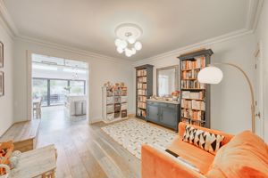 Family Room- click for photo gallery